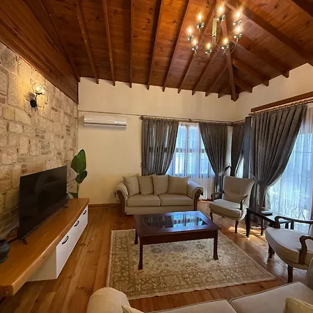 Attalos Villa *