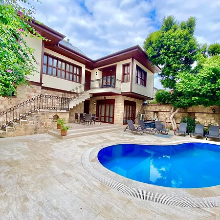 Attalos Villa *