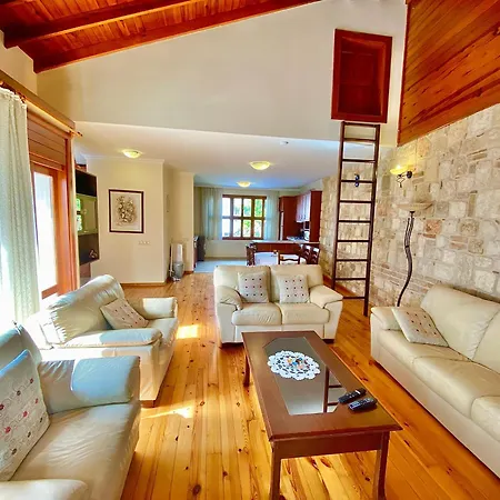 Villa Attalos